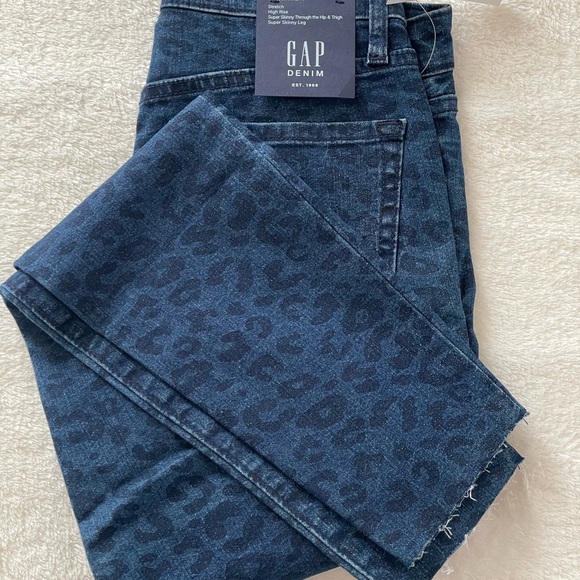 NWT Gap HIGH RISE LEGGING SKIMMER leopard print jeans - Picture 2 of 2